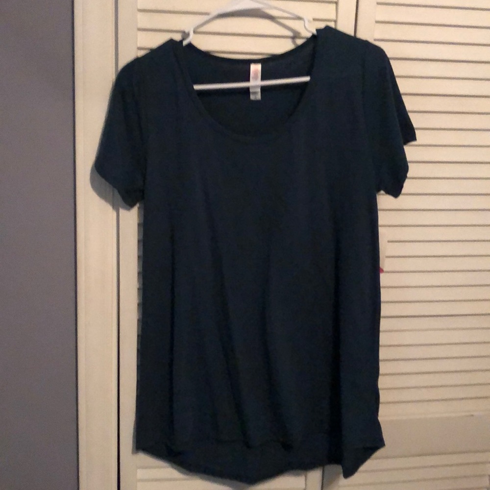 Lula Roe Classic T